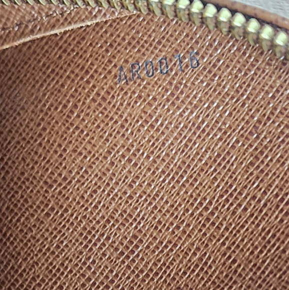 Authentic Louis Vuitton Monogram Orsay Clutch Hand Bag Full Set - Picture 10 of 16